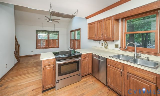 1617 Swinton Ln, Henrico, VA 23238