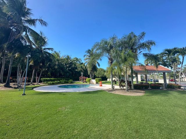 Vega Alta CARR 693 113, Vega Alta, PR 00692