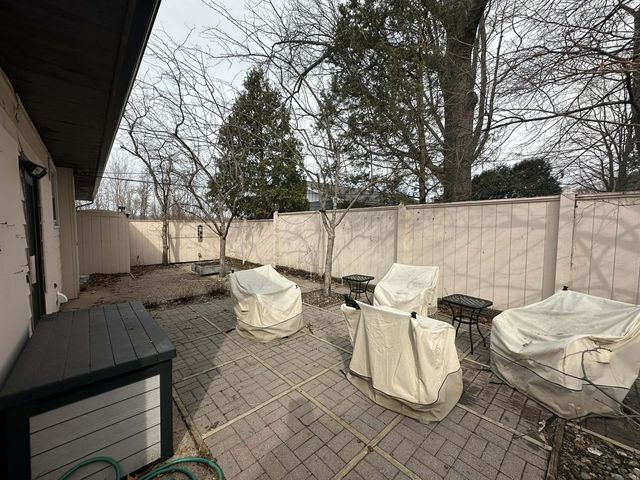 1 S Griffith Street, New Buffalo, MI 49117