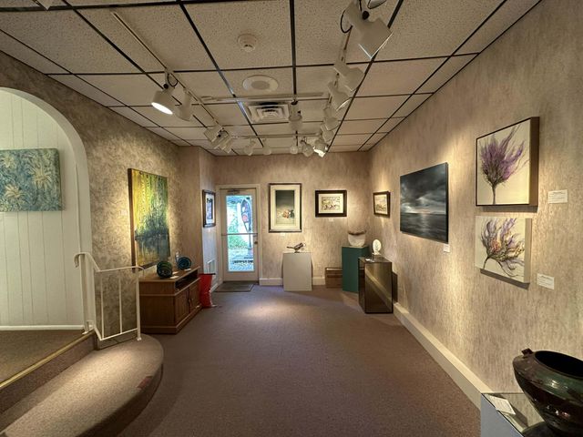 1 S Griffith Street, New Buffalo, MI 49117