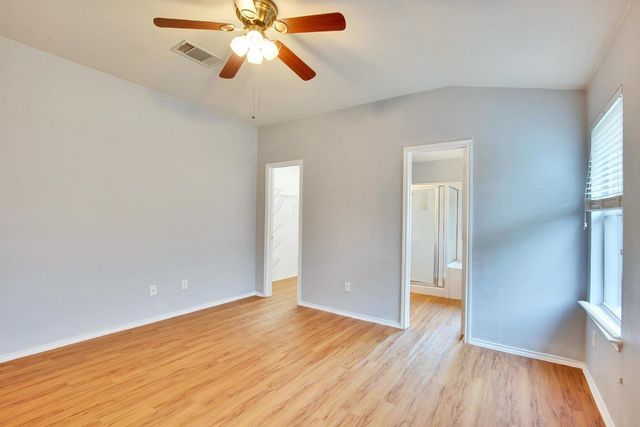 1002 Remington DR, Leander, TX 78641