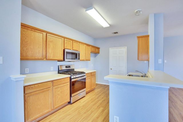 1002 Remington DR, Leander, TX 78641