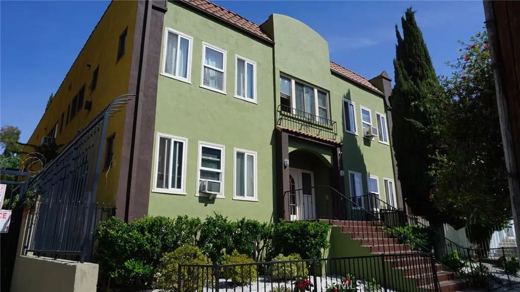 5433 HAROLD Way, Los Angeles, CA 90027