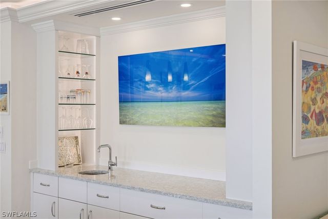 4051 Gulf Shore BLVD N 405, Naples, FL 34103