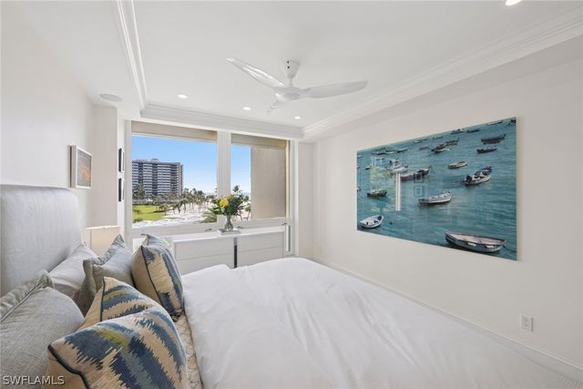 4051 Gulf Shore BLVD N 405, Naples, FL 34103