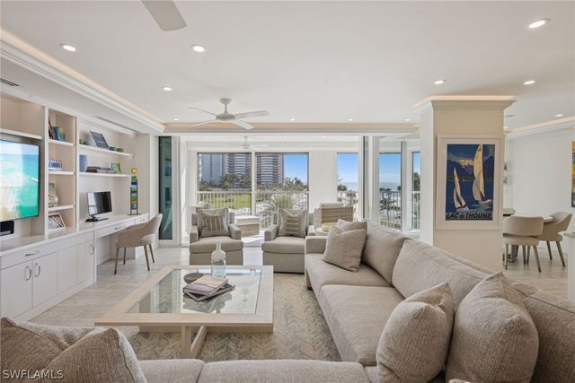 4051 Gulf Shore BLVD N 405, Naples, FL 34103