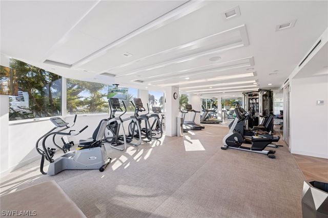 4051 Gulf Shore BLVD N 405, Naples, FL 34103