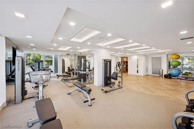 4051 Gulf Shore BLVD N 405, Naples, FL 34103