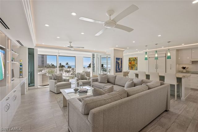 4051 Gulf Shore BLVD N 405, Naples, FL 34103