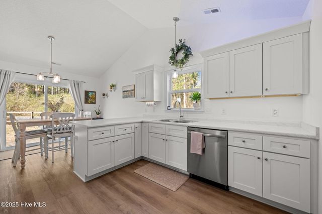 133 Buckskin Drive, Pollocksville, NC 28573