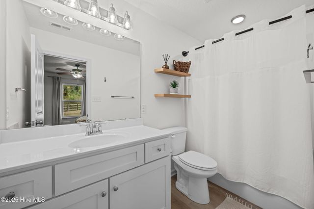 133 Buckskin Drive, Pollocksville, NC 28573