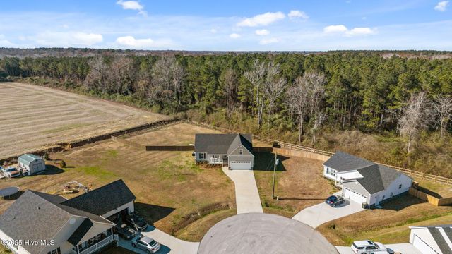 133 Buckskin Drive, Pollocksville, NC 28573