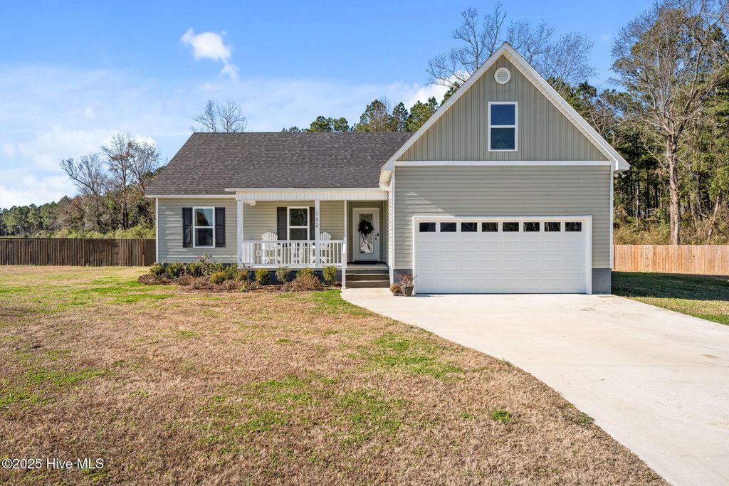 133 Buckskin Drive, Pollocksville, NC 28573