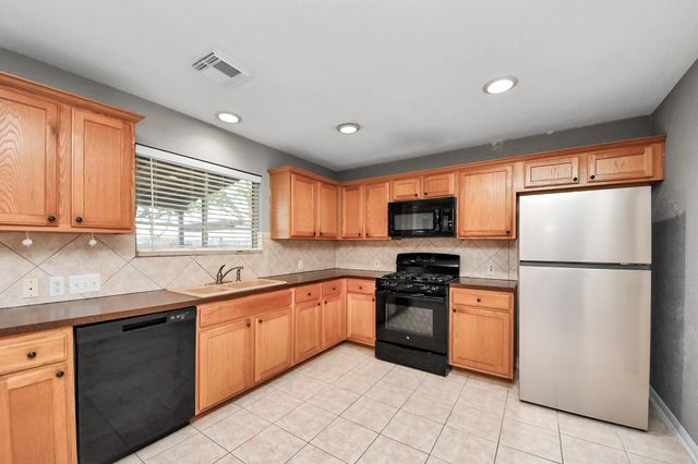 2514 Lake Dale Lane, Richmond, TX 77406