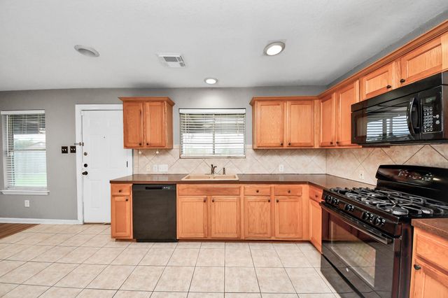 2514 Lake Dale Lane, Richmond, TX 77406