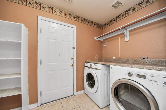 2514 Lake Dale Lane, Richmond, TX 77406