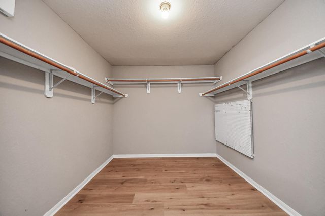 2514 Lake Dale Lane, Richmond, TX 77406