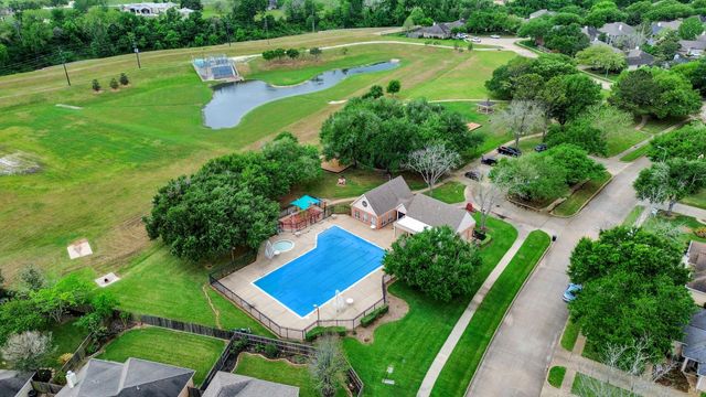 2514 Lake Dale Lane, Richmond, TX 77406