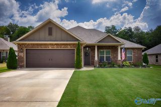 133 Kambry Grove Drive, Huntsville, AL 35811