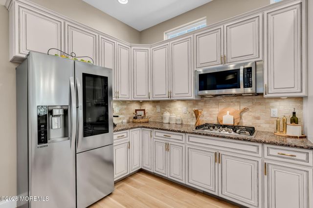 45 Crooked Stick Road, Jackson, NJ 08527