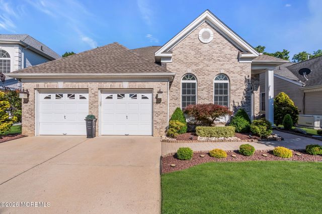 45 Crooked Stick Road, Jackson, NJ 08527