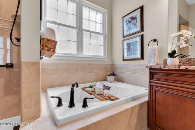 45 Crooked Stick Road, Jackson, NJ 08527
