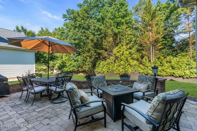 45 Crooked Stick Road, Jackson, NJ 08527