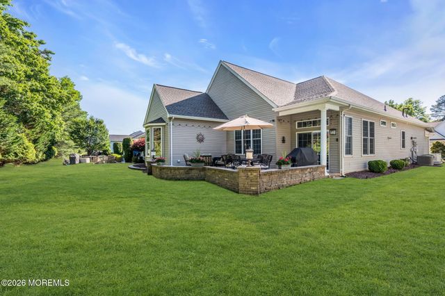 45 Crooked Stick Road, Jackson, NJ 08527