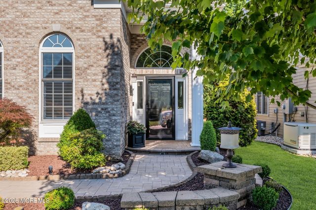 45 Crooked Stick Road, Jackson, NJ 08527