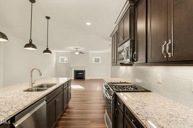 43 Davidson Street, Clayton, NC 27527