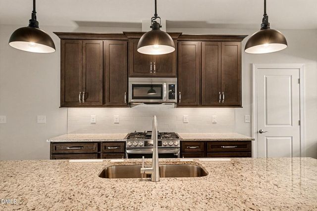 43 Davidson Street, Clayton, NC 27527