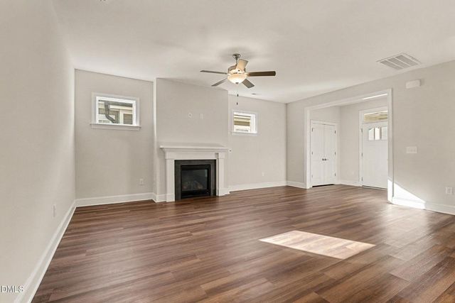 43 Davidson Street, Clayton, NC 27527