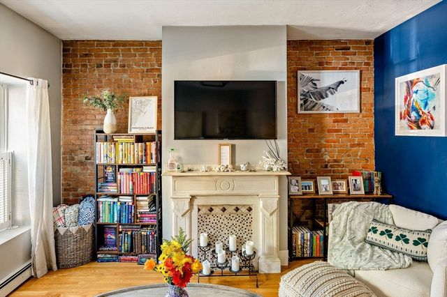 60 Beacon St 1, Chelsea, MA 02150