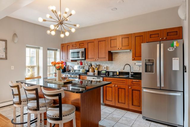 60 Beacon St 1, Chelsea, MA 02150
