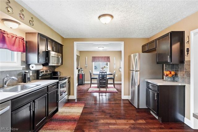 33909 Clark Drive, North Ridgeville, OH 44039