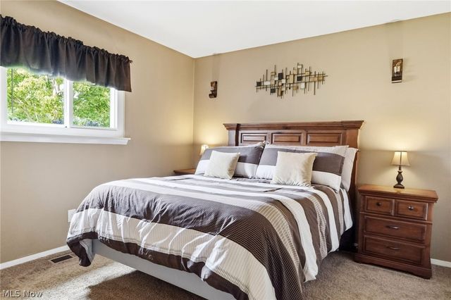 33909 Clark Drive, North Ridgeville, OH 44039