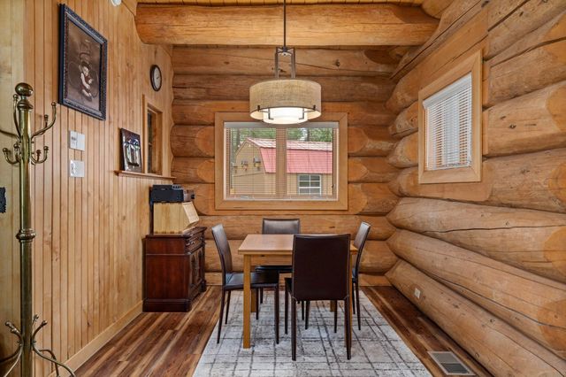 133 W Trappers Loop, Chewelah, WA 99109
