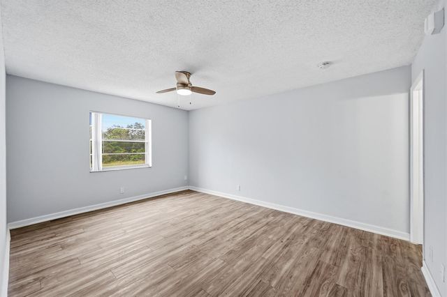 7541 NW 16th Street 1211, Plantation, FL 33313