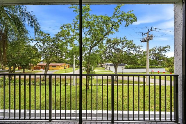 7541 NW 16th Street 1211, Plantation, FL 33313