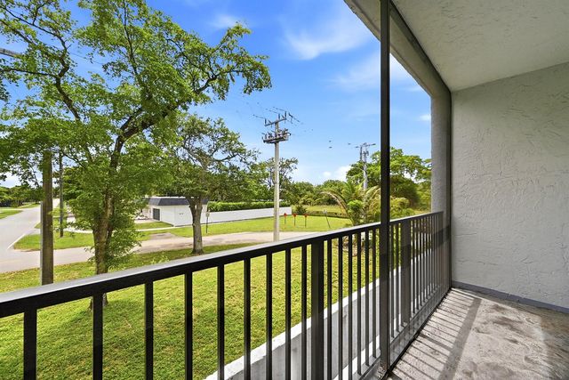 7541 NW 16th Street 1211, Plantation, FL 33313