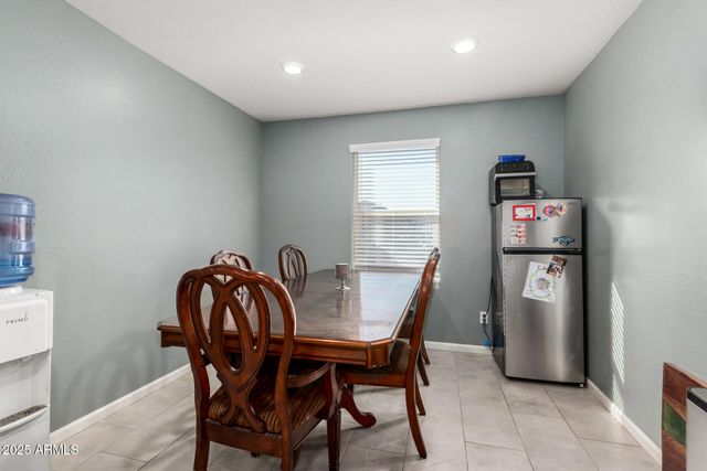 6323 S 34TH Drive, Phoenix, AZ 85041