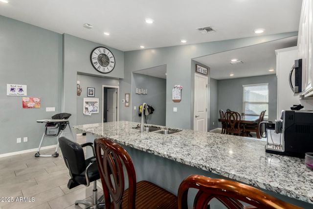 6323 S 34TH Drive, Phoenix, AZ 85041