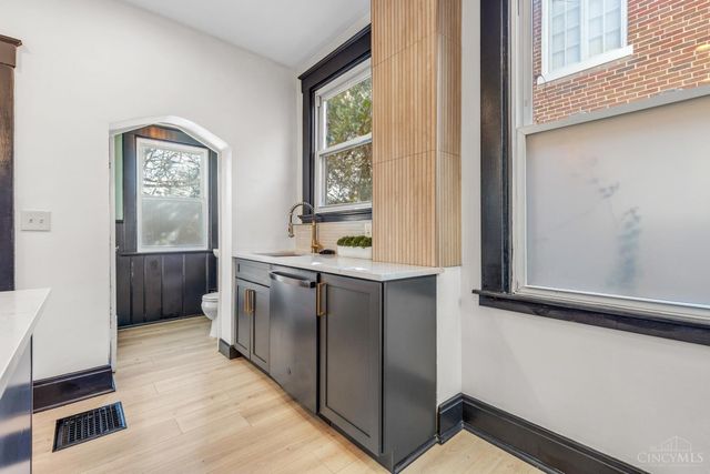 1565 Reid Avenue, Cincinnati, OH 45224