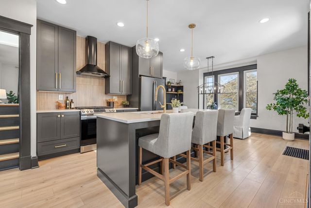 1565 Reid Avenue, Cincinnati, OH 45224