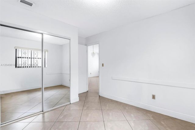 8871 NW 114th Street, Hialeah Gardens, FL 33018
