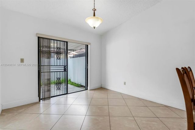 8871 NW 114th Street, Hialeah Gardens, FL 33018