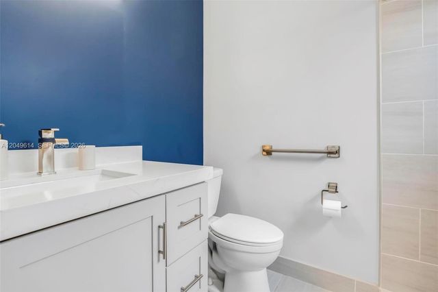 8871 NW 114th Street, Hialeah Gardens, FL 33018