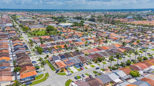 8871 NW 114th Street, Hialeah Gardens, FL 33018