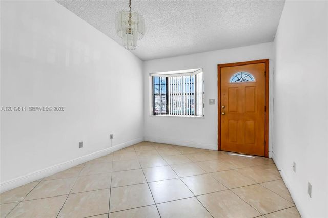 8871 NW 114th Street, Hialeah Gardens, FL 33018