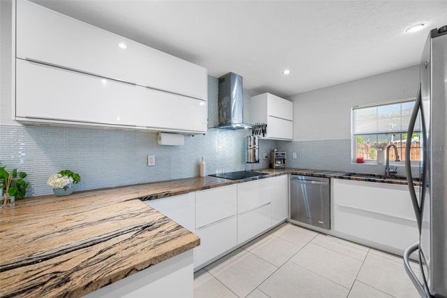 2212 NE COACHMAN ROAD, Clearwater, FL 33765